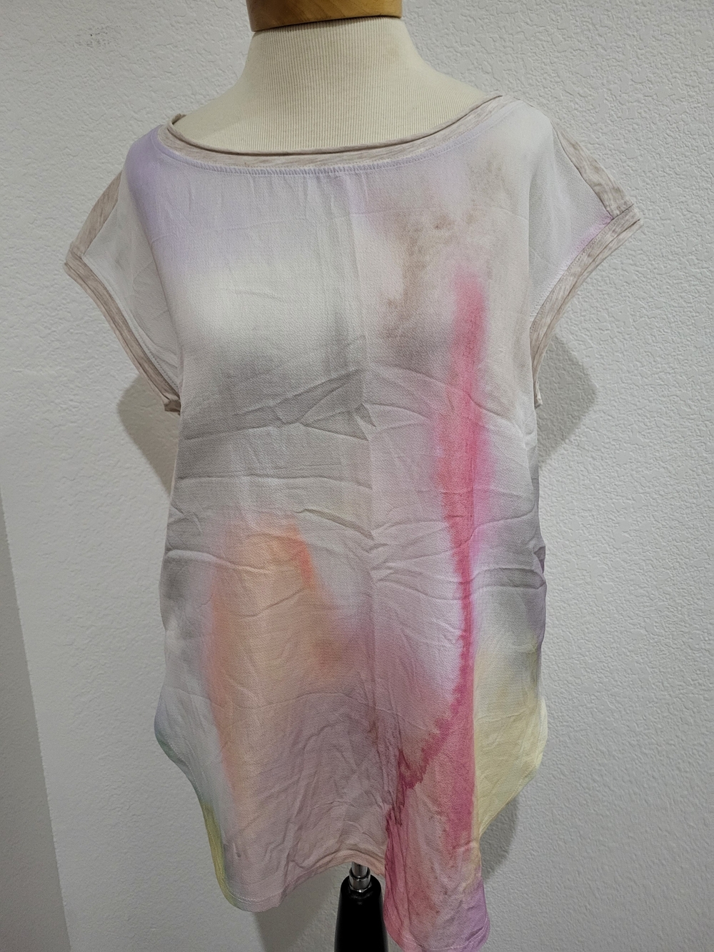 Anthropologie Pastel Watercolor Scoop-Neck Top - White/Pink